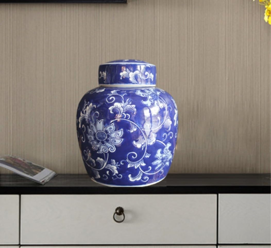 Een Chinees Blauw/wit Gemberpot Met Deksel Met Prunus Op Gebroken Ijs 19e Eeuw
