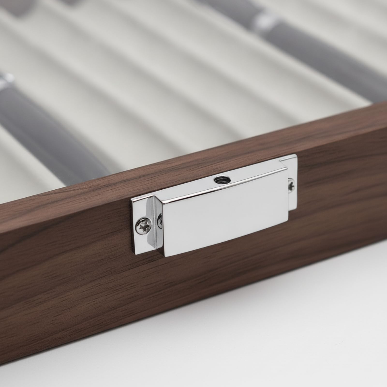 kowaku Pen Display Case Espositore Porta Penne Scatola Custodia in Legno con Finitura Venata Coperchio in Vetro Scomparti con Scanallature Antipolvere con Ganci Metallici Adatta a Studio , Noce Nero