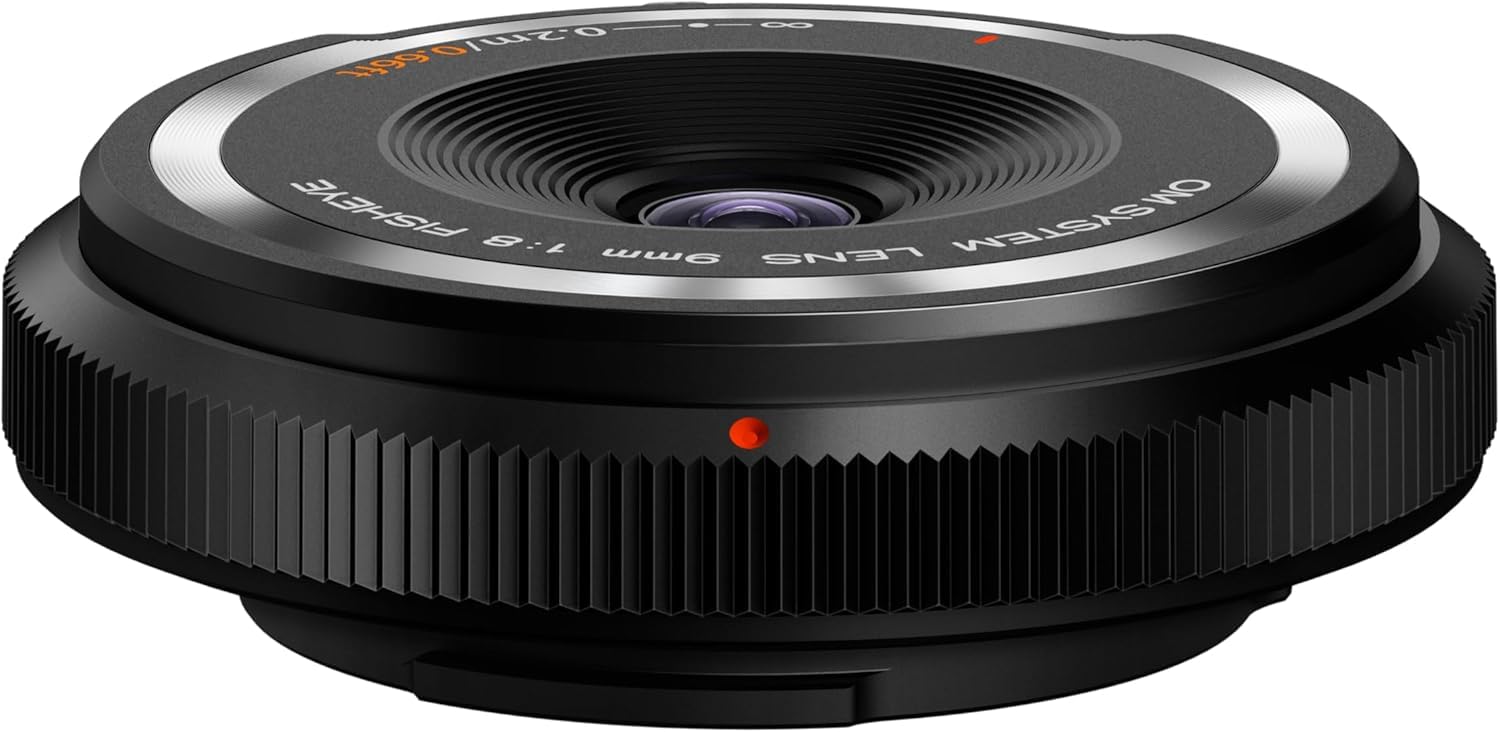 OM SYSTEM Obiettivo Fisheye 9mm 1:8.0 Ultra Sottile per Fotocamere MFT Olympus, Panasonic Grandangolo Compatto, Scatti Creativi Ultra Leggeri, Macro e Panoramico, Nero