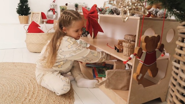 Amazon｜モンテッソーリ3段シェルフ、木製色の子供用棚、幼児の