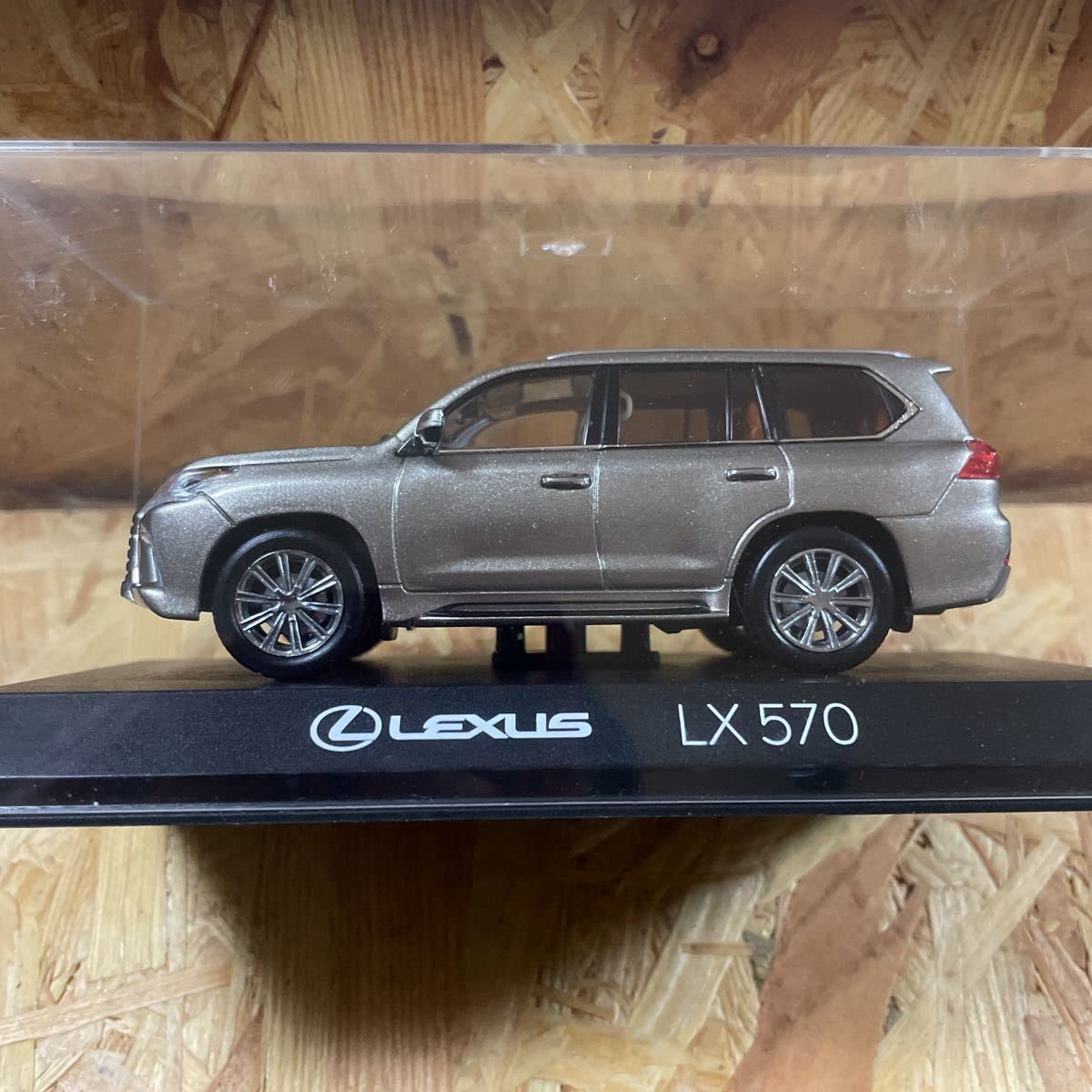 1/43 京商　レクサス　LX570 Amazon | 【京商】1/43 レクサス Lexus LX570 ミニカー | ミニカー