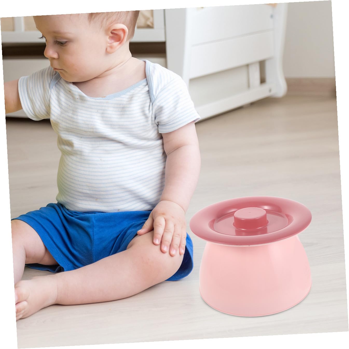 SUPVOX Portable Toilet Training Potty with Lid, Pink Plastic Urinal Pot, Women, Seniors – Travel, Camping, Car Use, Portable Bedside Emergency Potty Bucket