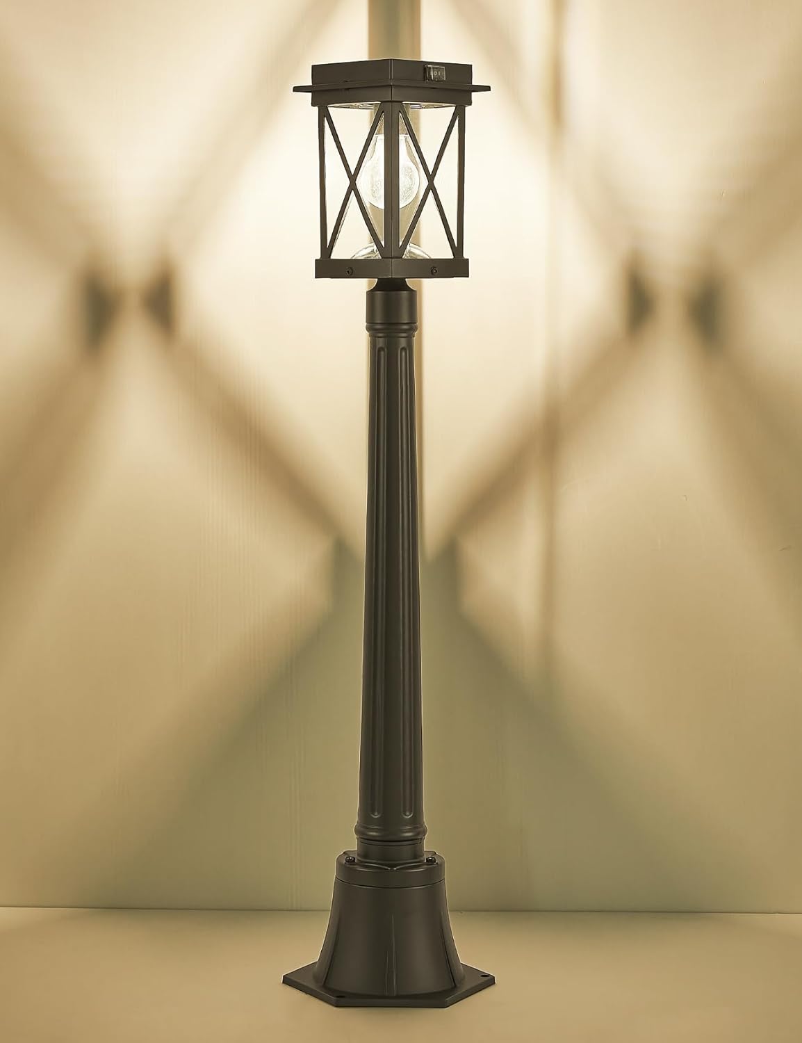 Solar Post Light Outdoor Pole Light with Dusk to Dawn Sensor Outside Post Lamp Waterproof Street Light Pole with Bulb Black Outdoor Gate Light Pole Mount Solar Powered for Garden Yard