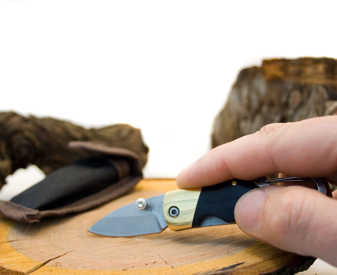 Coltellino pieghevole | con moschettone per agganciarlo al portachiavi | 11 cm, manico in legno, con custodia e passante per la cintura