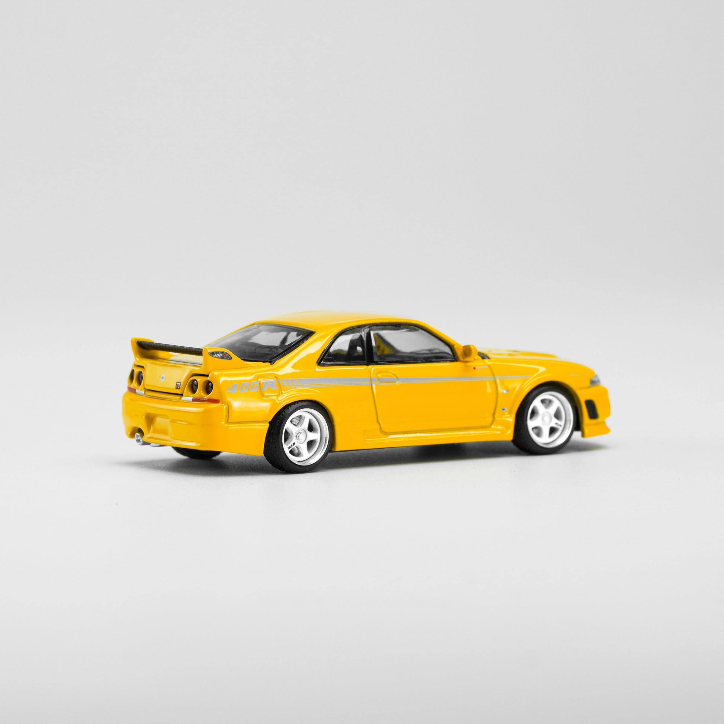POP RACE 1/64 Nissan GT-R Nismo 400R Prototype Yellow Finished