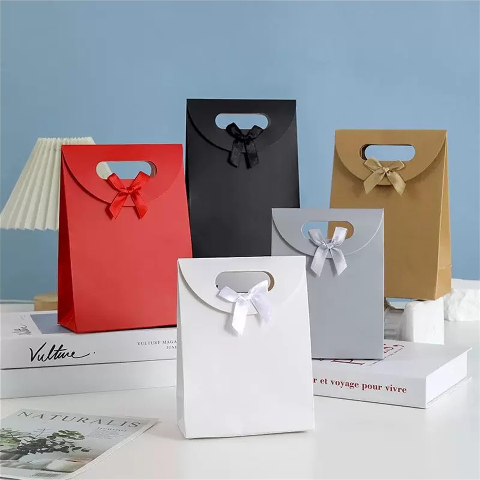 15pcs Birthday Gift Bags, Metal Wire Sealed, Paper, Folding Lid, Candy Packaging Box, Bow Tie per Feste e Vacanze(Red)