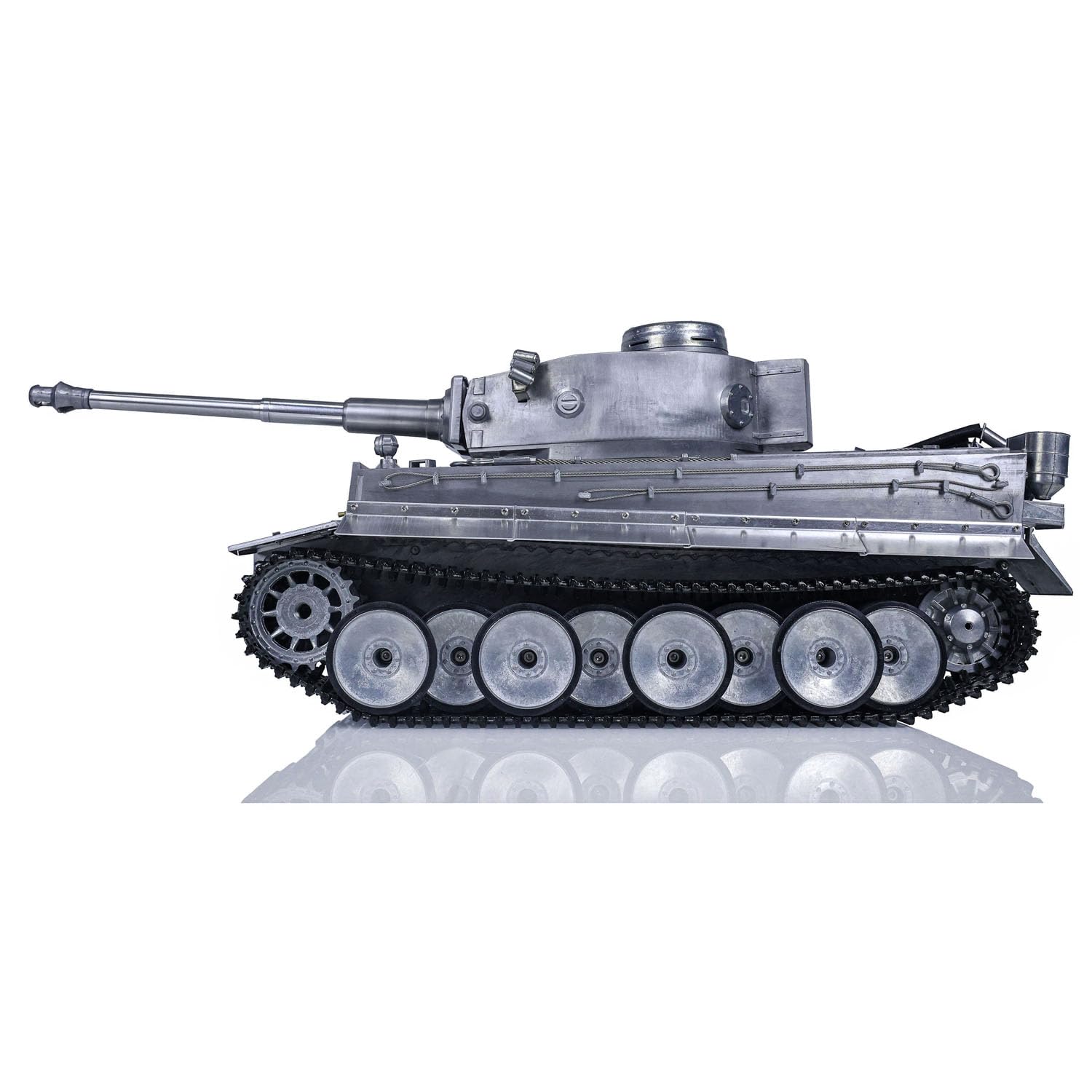 1/16 ラジコン戦車 ストームタイガー 砂色モデル 1/16 ラジコン戦車 ストームタイガー 砂色モデル 1/16 ラジコン戦車