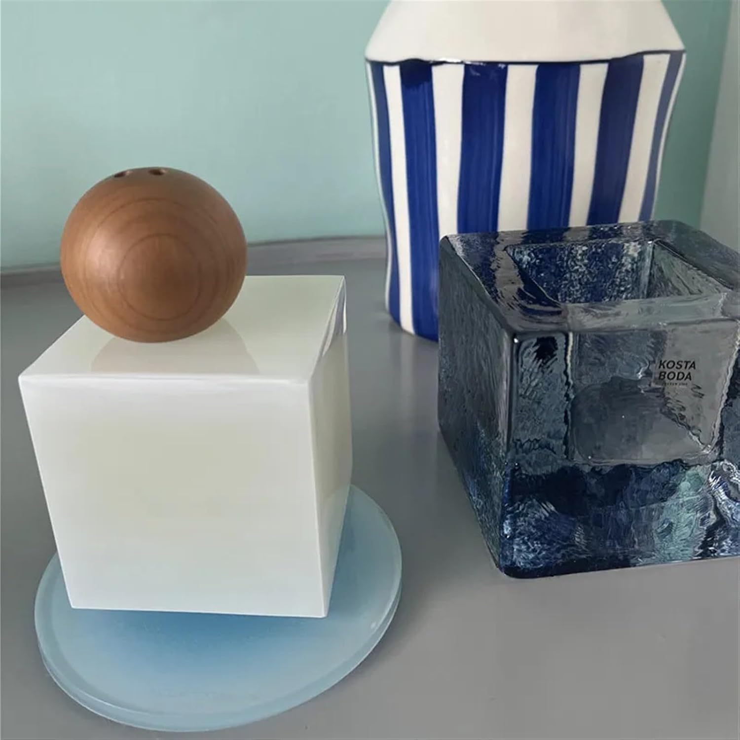 6 Colors Colour Gradient Acrylic Coaster Anti-scalding Anti-Slip Round Cup Pad Candy Color Table Placemat Dining Coasters(Ice Blue)