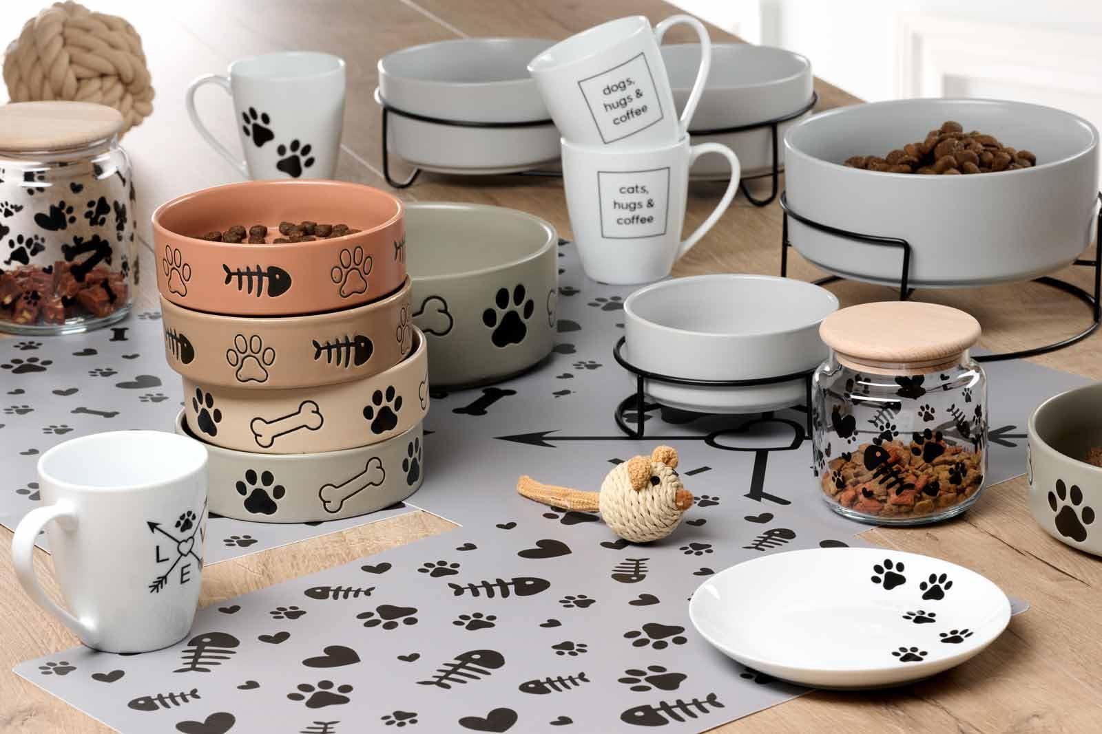 Ritzenhoff & Breker Mika Cat Leckerli-Dosen mit Deckel ø 10 cm 2er Set | Vorratsgläser mit Buchenholz-Deckel für Katzen-Snacks | Luftdichter Verschluss durch Silikonring | 600 ml