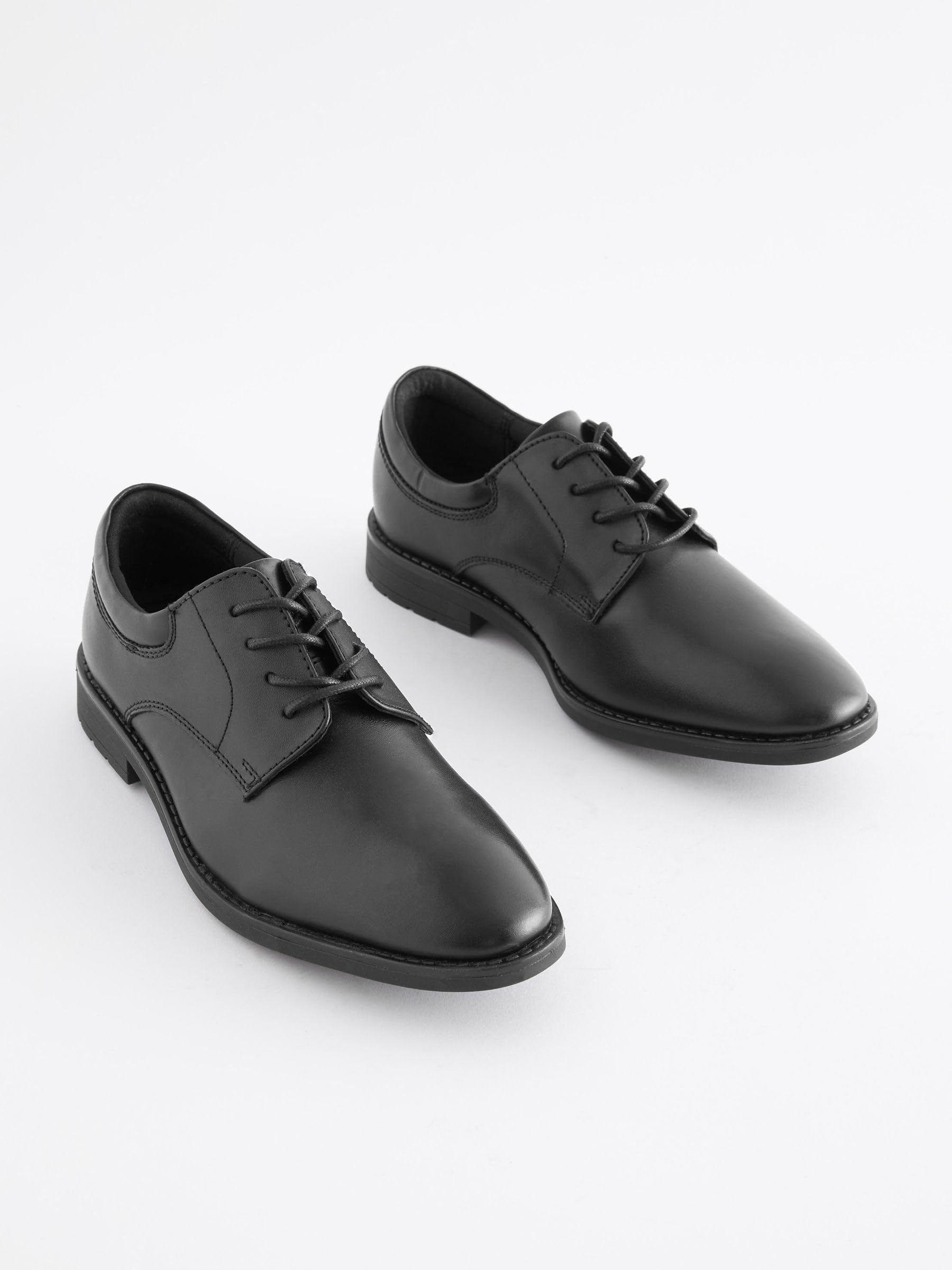 NEXT Jungen Standard Schlichte Lederschnürschuhe für die Schule