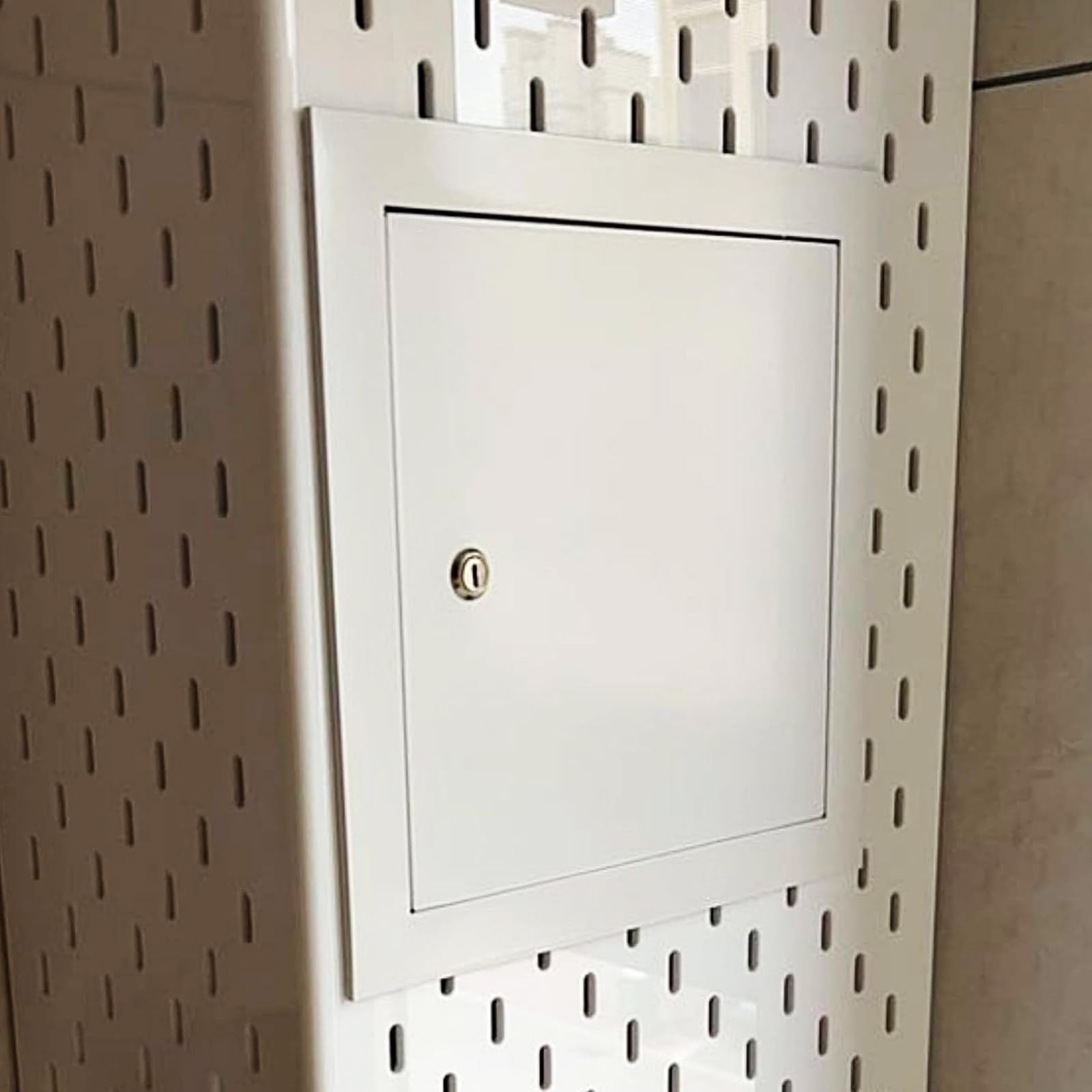 FANGQMM Ceiling Access Panel Laundry Chute/Outdoor Kitchen Plumbing Access Door, Exterior Wall Access Panel, Air Conditioning Maintenance Inspection Hatch Flap 15x15cm/6x6in