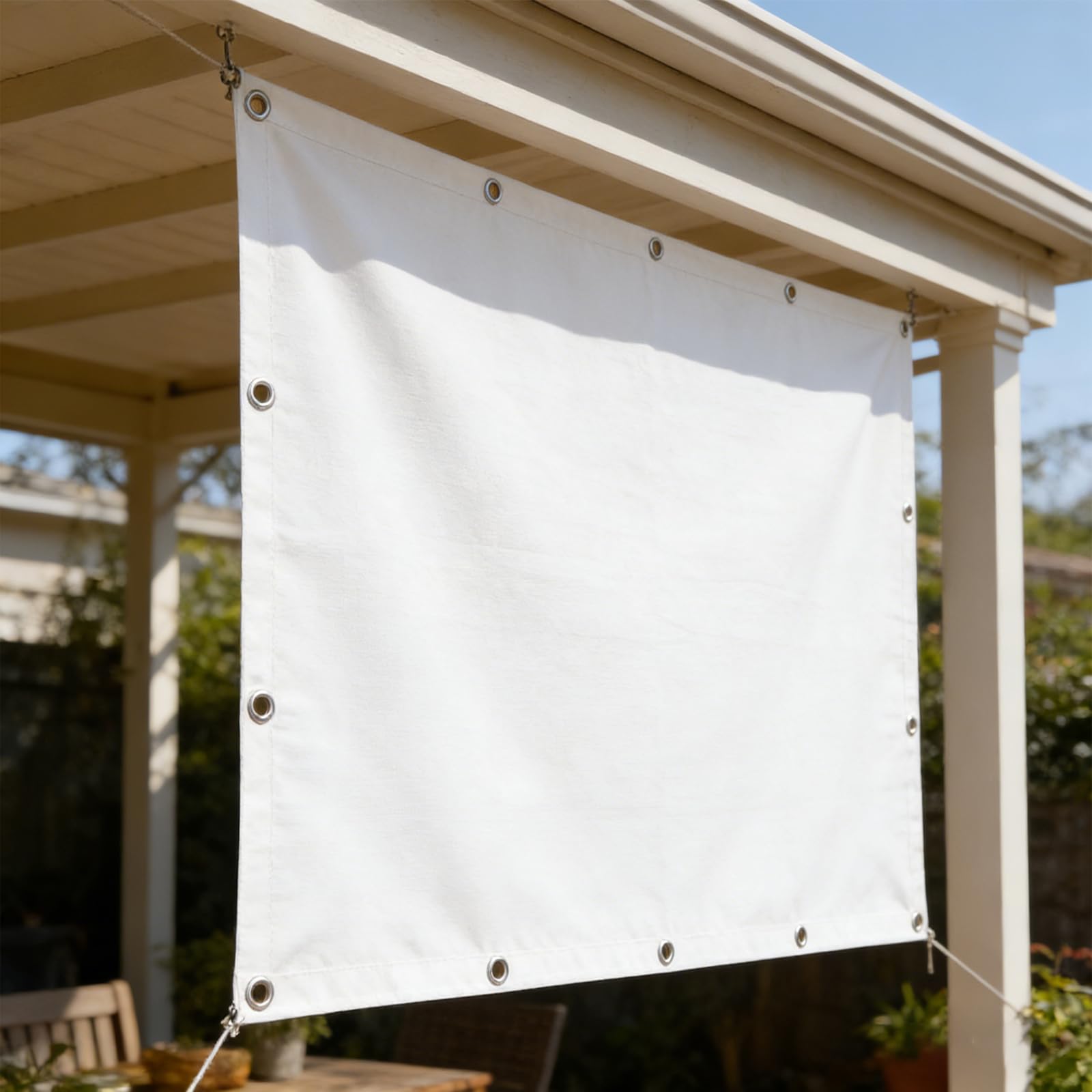 Toile ombrage blanche pour jardin et balcon, le tissu idéal contre le soleil d'été