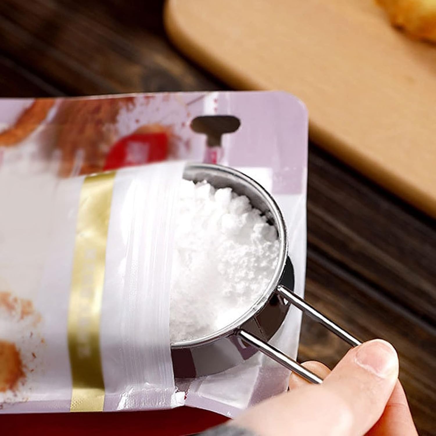 Setaccio per Farina in Acciaio Inox Leggero con Manico Ergonomico per Cucina e Pasticceria