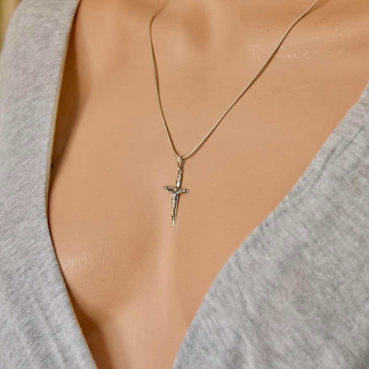 Cross Pendant Jesus Christ Crucifix Sterling Silver 925 Wood Textured Religious Unisex Jewelry - Image 6