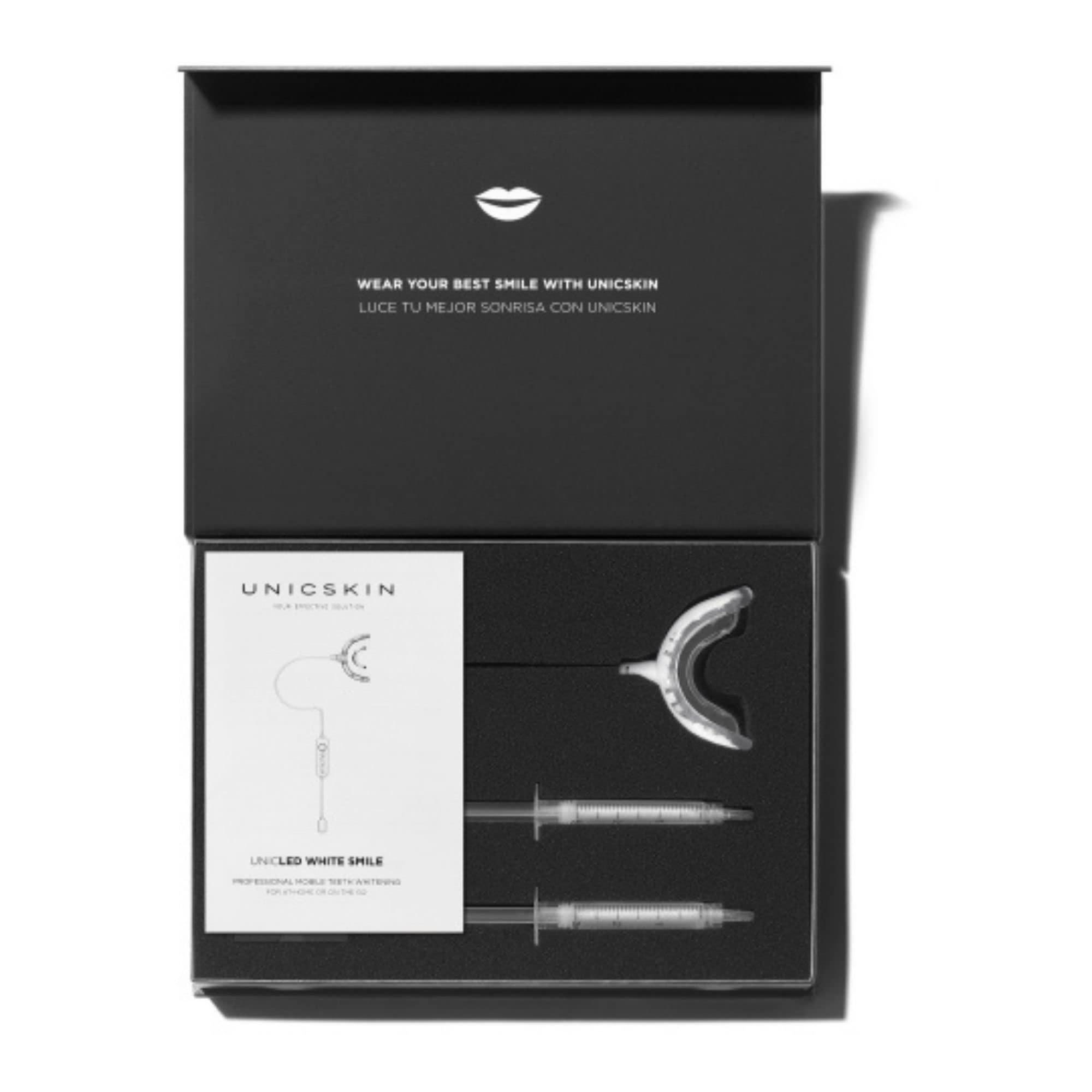 UNICSKIN - Teeth Whitening Kit - Unicled White Smile - Inklusive 2 Gelspritzen - Verbessert die Zahnfarbe um 5 bis 8 Nuancen - Ideal für Zuhause und Unterwegs
