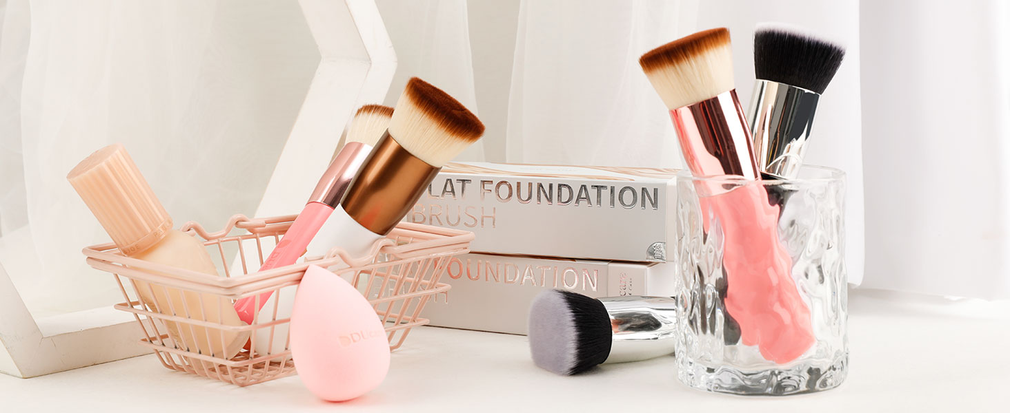 DUcare Foundationspinsel Einklappbar – Kabuki-Pinsel Mit Deckel, Aluminium, Weiche Borsten Für Foundation & Puder