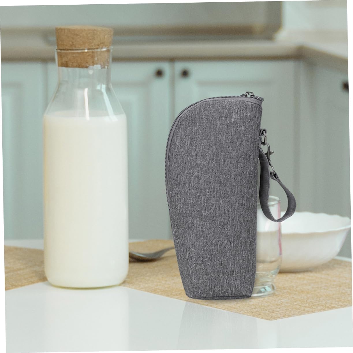 INOOMP 2pcs Insulated Milk Bottle Bag for Moms Portable Baby Food Organizer Sturdy Cooler Tote Adjustable Strap Travel-Friendly Baby Bottle Holder
