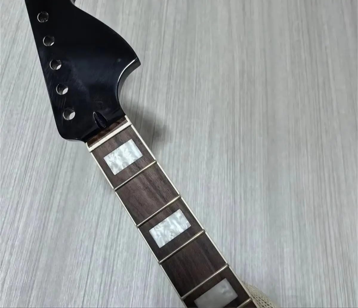 24-Zoll-Shortscale-Gitarrenhals, große Kopfplatte, Palisandergriffbrett mit Blockeinlagen, 22 Bünde (Ersatzteil)