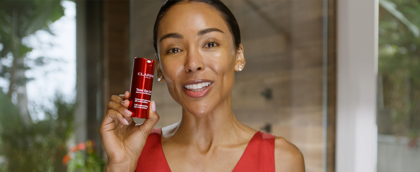 Clarins NEW Total Eye Lift | Anti Aging Eye Cream | Targets Wrinkles, Crow's Feet, Dark Circles and Puffiness For a Visible Eye Lift in 30 Seconds | REFILLABLE