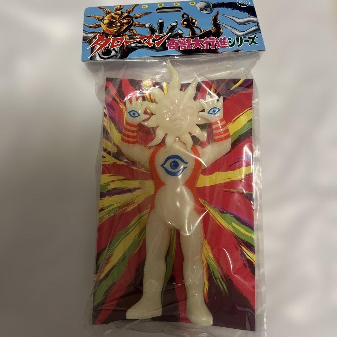 タローマン　ソフビ　蓄光カラー　岡本太郎　鷲野デパート名品展 おまけ付き タローマン ソフビ 蓄光カラー 岡本太郎 鷲野デパート名品