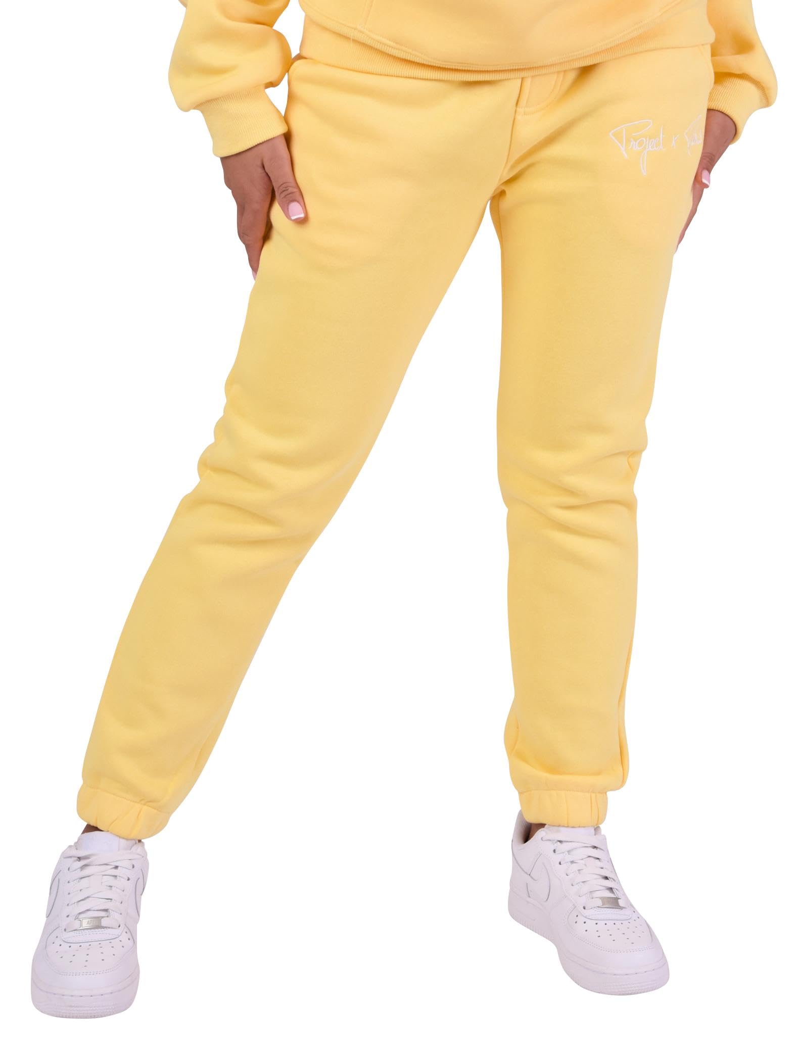 Jogging jaune 55% coton et 45% polyester doux pour le sport et la détente