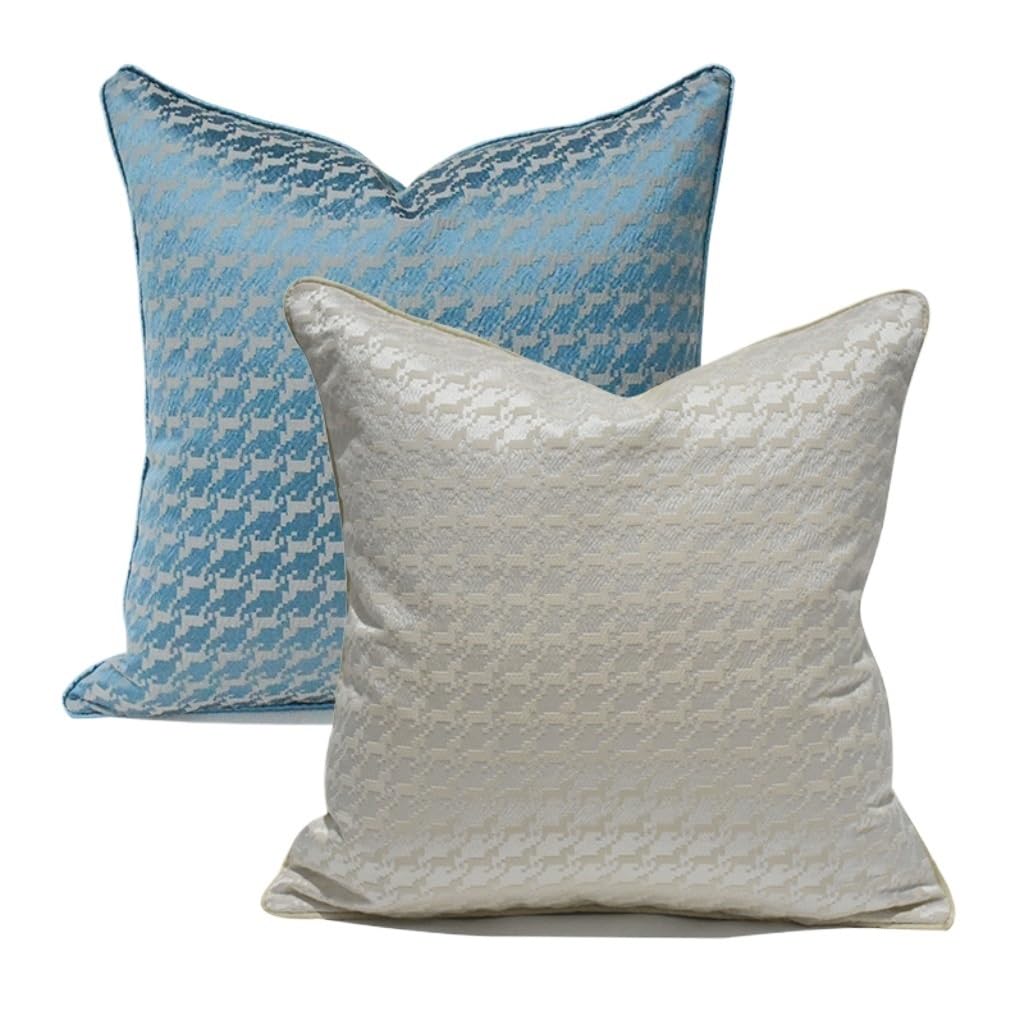 Grands dossiers et taies d'oreiller style hôtel pour chaises et lits