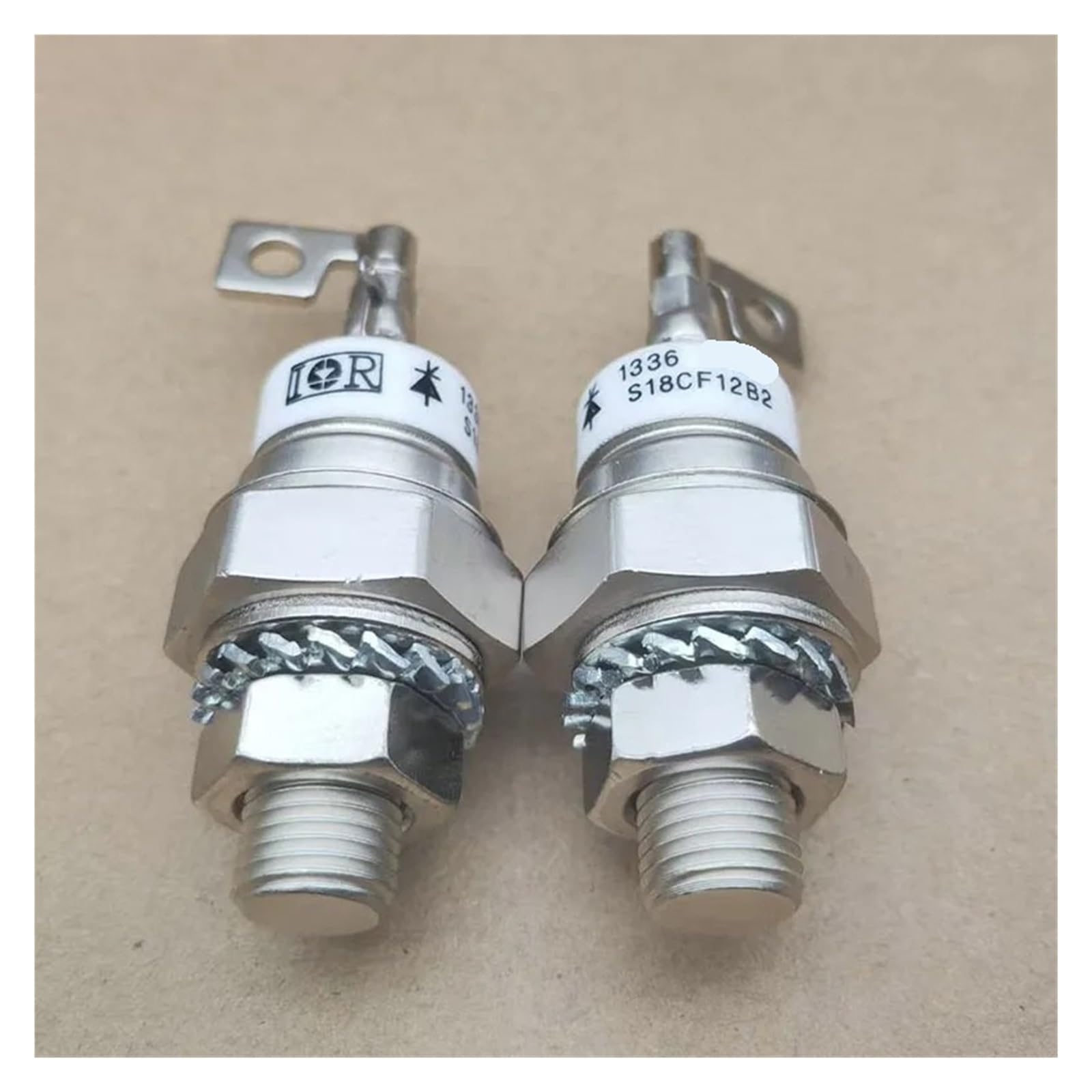 BACYDLPL 1pcs S18CF12B2 Thyristor Diode