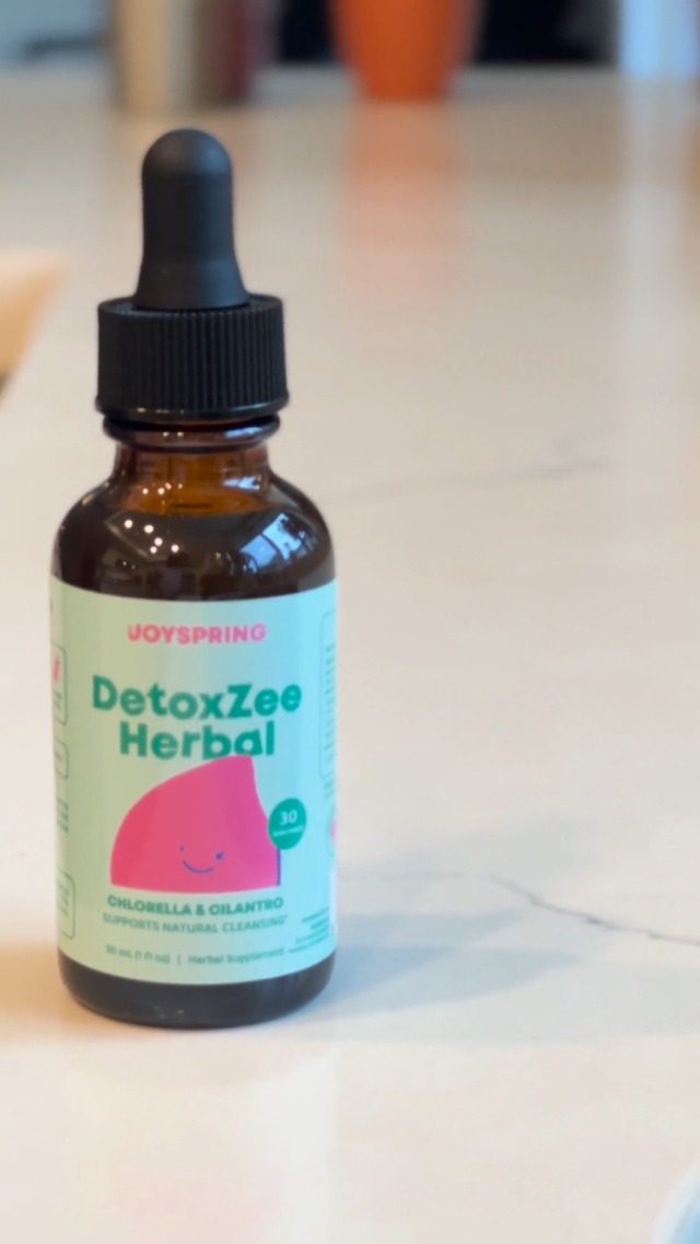 JoySpring DetoxZee Gotas De Coentro Para Crianças - Suporte Natural De Desintoxicacao Com Zeolita 30 Ml