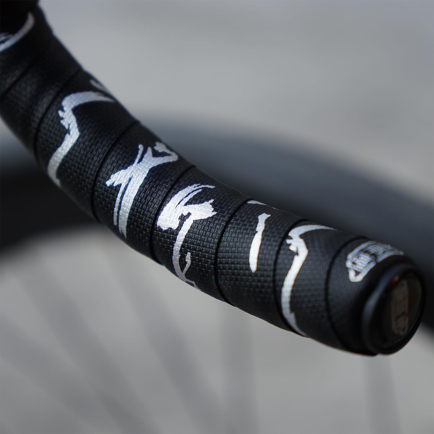 Chooee Nastro per manubrio della bicicletta, 3 mm per barra della bici, superficie in silicone PU, rivestimento per manubrio della bici da strada.