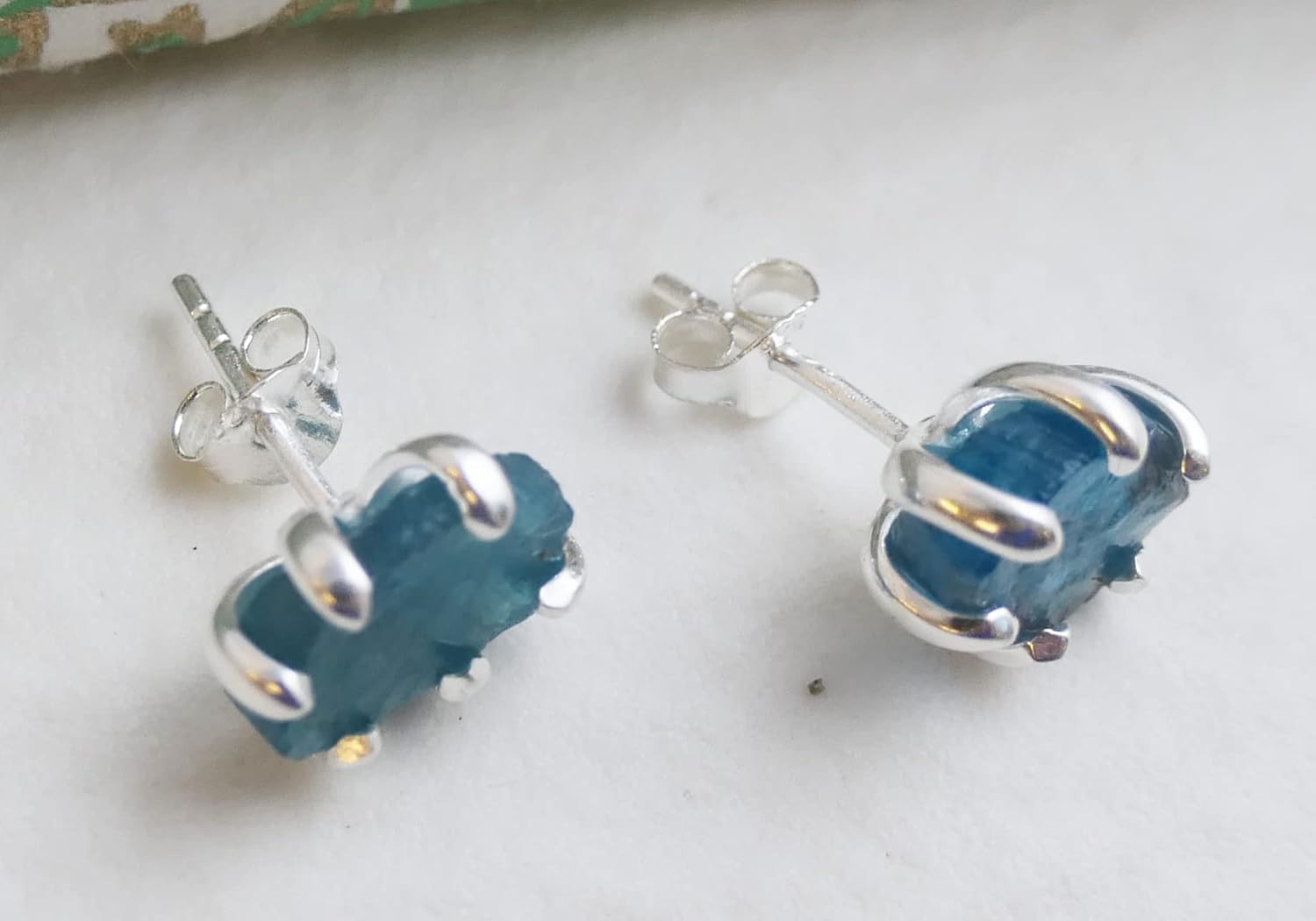 Raw Gemstone 6-8mm Solid 925 Sterling Silver Stud Earrings - Hypoallergenic Scandinavian Handmade Natural Gem Birthstone Jewelry - 6 prongs for Extra Security