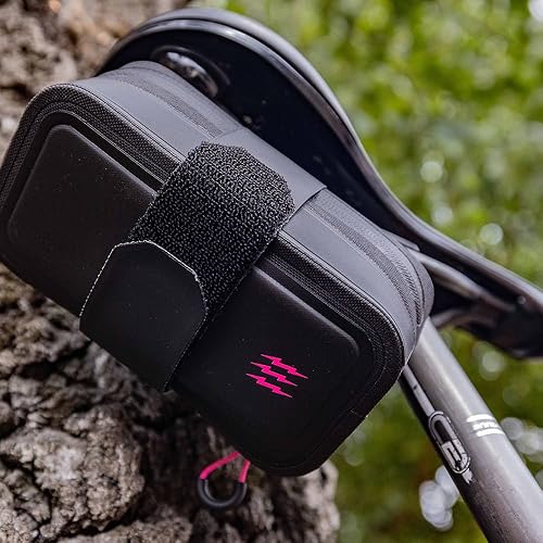 Miniatura 5 de Muc-Off Bolsa de sillín negra - Bolsa de bicicleta y accesorios de ciclismo para almacenar artículos esenciales de paseo - Almacenamiento de