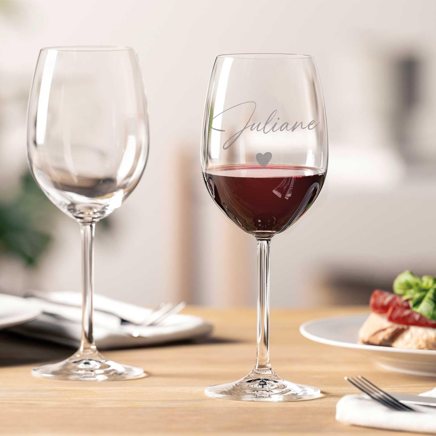 GRAVURZEILE Leonardo Weinglas graviert mit Namen inkl. bedruckter Holzkiste - Herzensmensch - Geschenk für Frauen & Männer - Geschenkidee zum Geburtstag, Jahrestag & zur Hochzeit - Farbe: Geschenkset