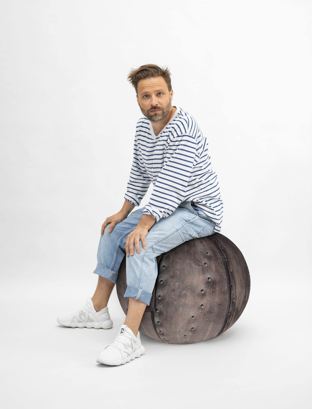 Sitting Ball Sitzball/Gymnastikball Iron mit in Soft-Feeling Digitaldruck-Bezug
