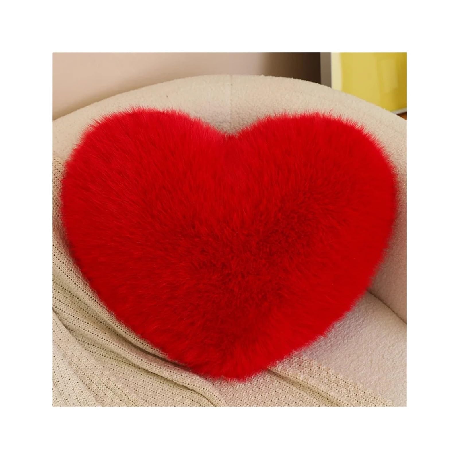 Oreiller peluche cœur rouge de 40cm pour un nid douillet