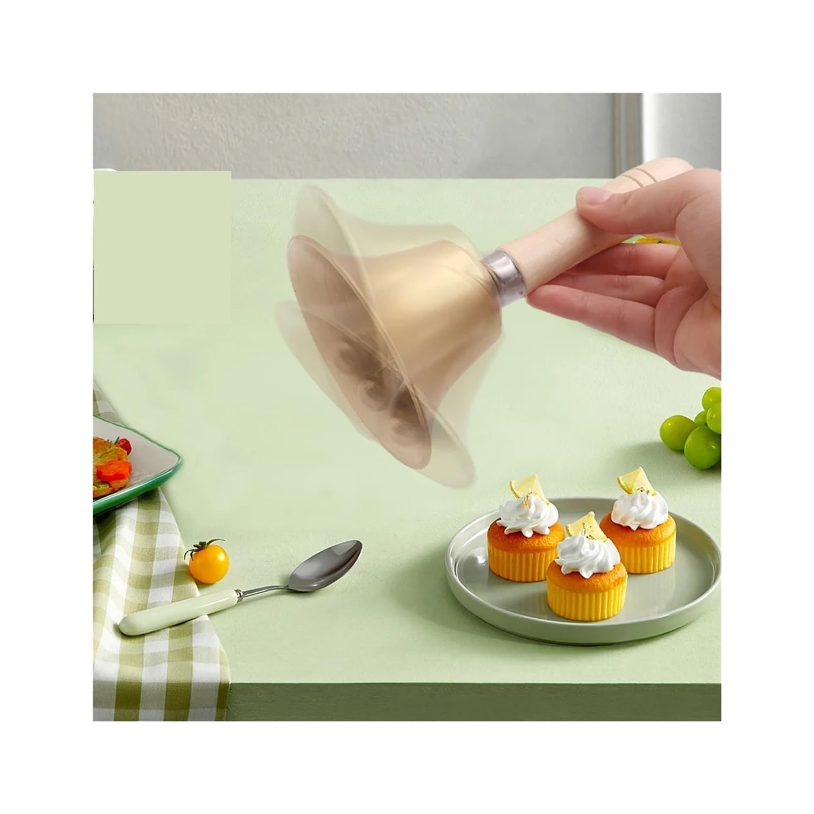 Campana de Mano Metal Campana de mano latón macizo 7 cm | Con mancuernas de madera, entrenamiento multiusos for servicio y juego.