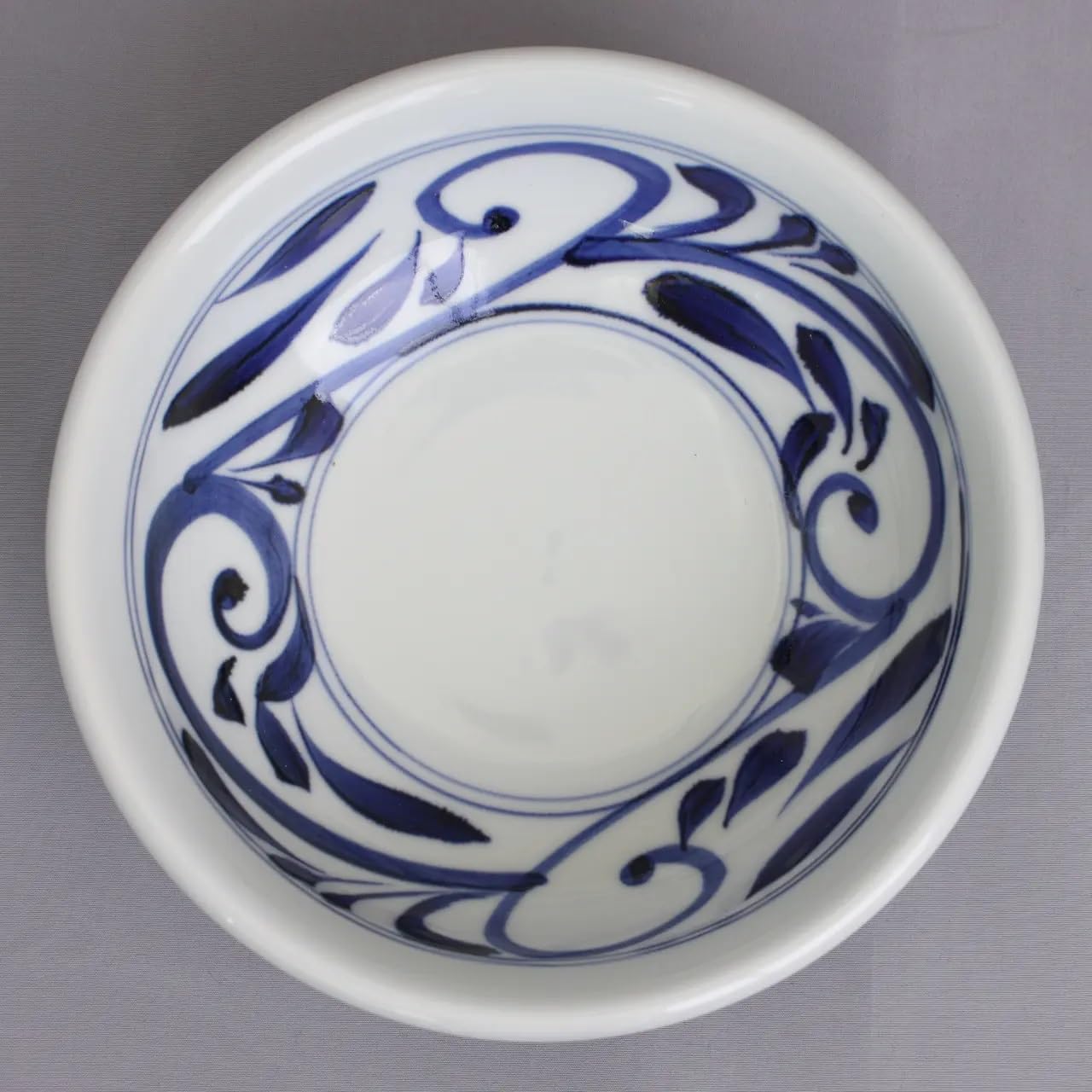 Amazon.co.jp: 砥部焼 千山窯 砥部唐草 (玉鉢（大）) : ホーム＆キッチン