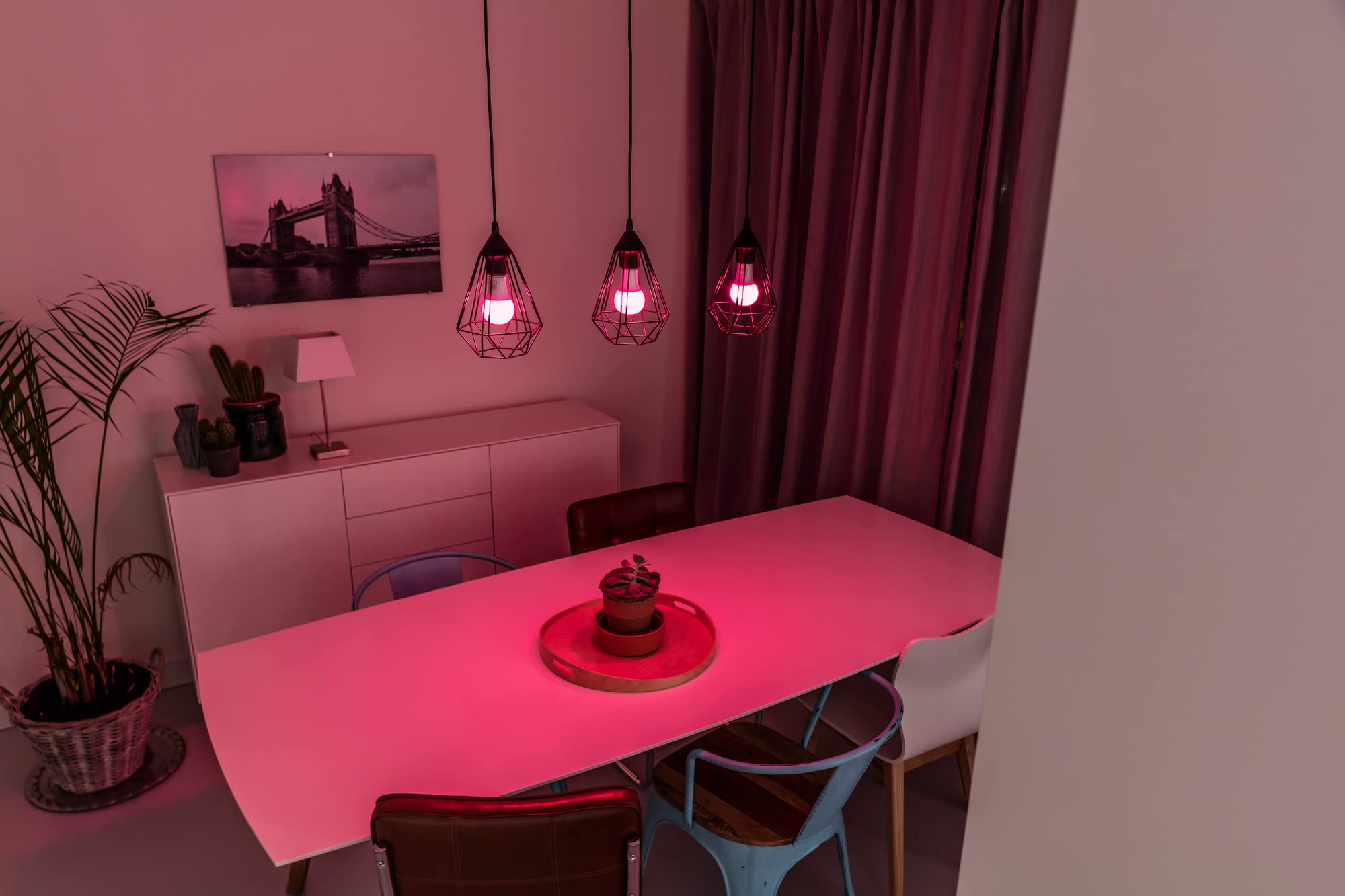 Trust Smart Home Zigbee E27 Color & White LED Lampe ZLED-RGB9 (kompatibel mit Philips Hue*, dimmbar, bis zu 16 Millionen Farben, steuerbar via App) [Energieklasse A+]