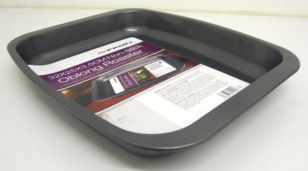 Prima 32 x 25.5 x 3.5cm Non Stick Oblong Roaster, Carbon, Black, One Size