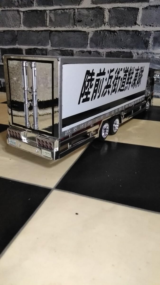 Amazon.co.jp: デコトラ ラジコン 1/32 : おもちゃ