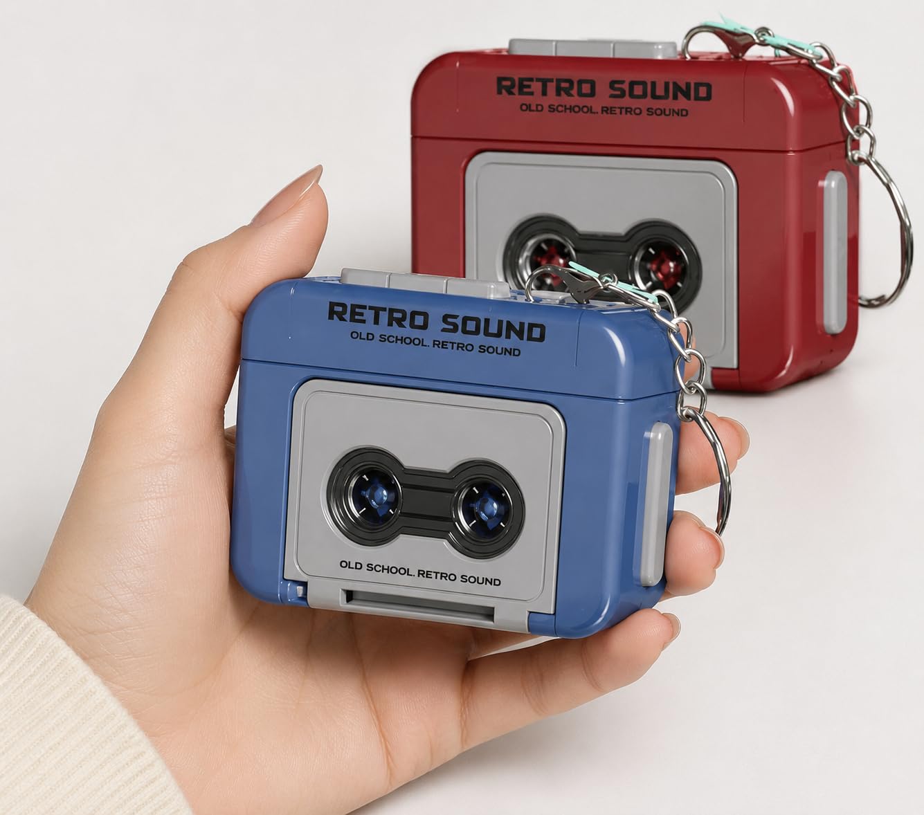 puji retro voice recorder keychain – mini cassette style audio recorder with playback, portable voice message recording keychain gadget (1 pack)