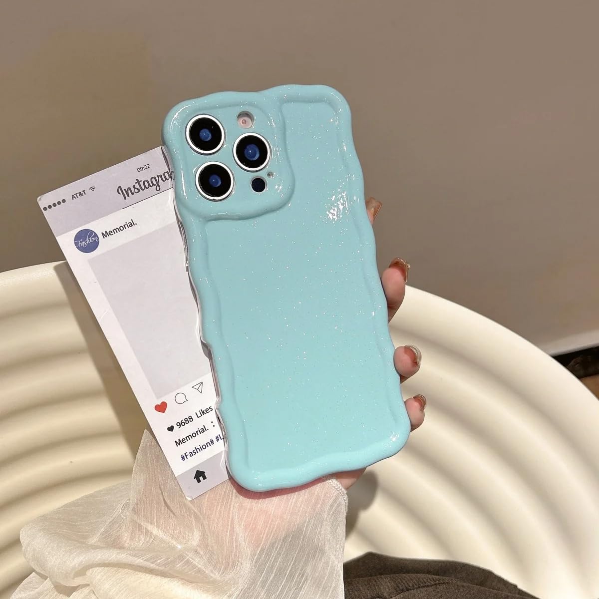 Coque iPhone 13 paillettes vert bonbon une touche de joie