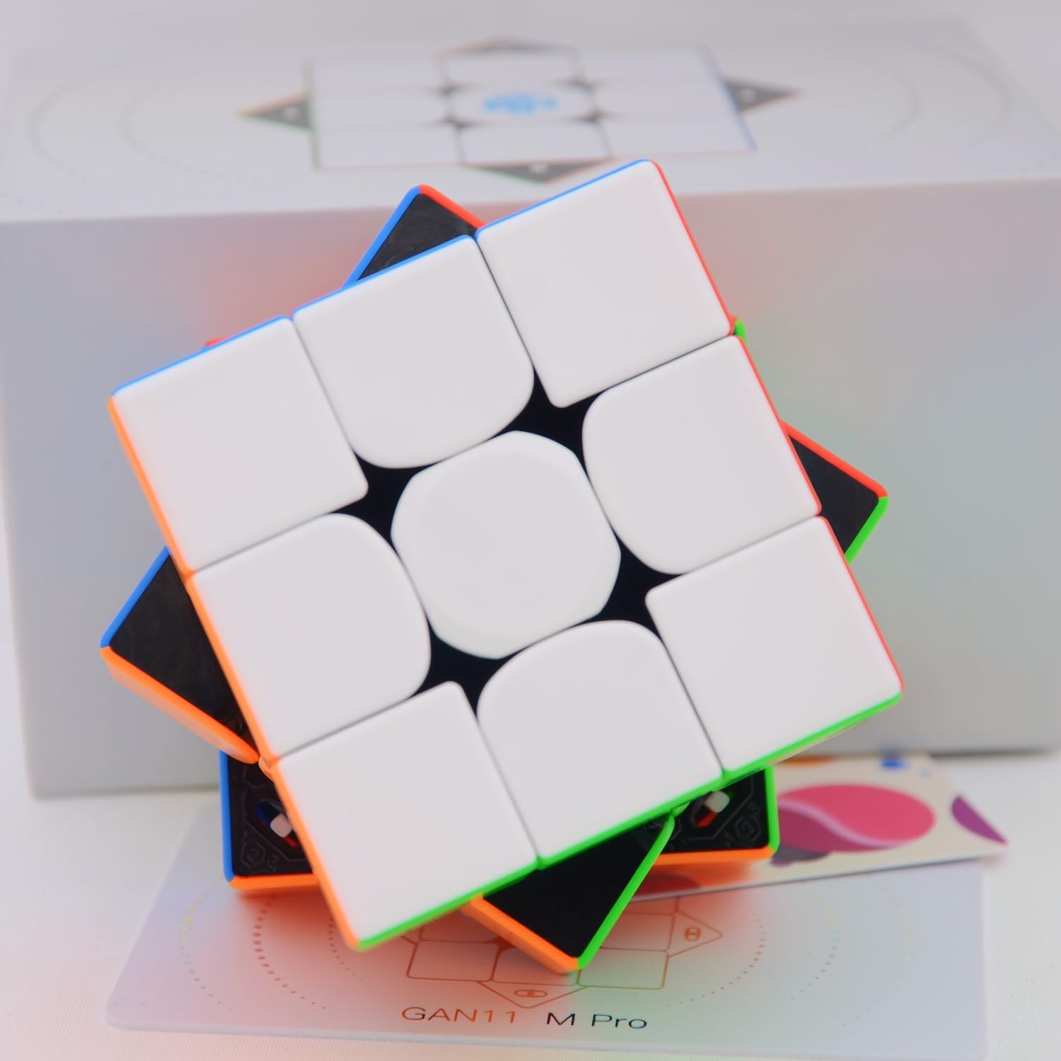 Bukefuno GAN 11 M Pro 3 x 3 magnetyczna kostka rubika Speed bez naklejek GAN11M Pro 3 x 3 x 3 puzzle Magic Cube (GAN11 M Pro, czarna, matowa wersja rdzenia)