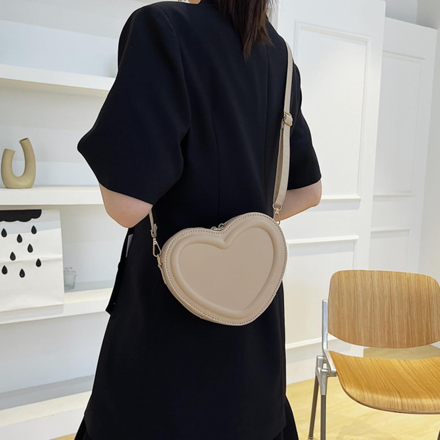 Women's Heart Shape Crossbody Bag, Compact PU Leather Handbag, Gift for Women, Khaki, 20*15*7cm - Image 8