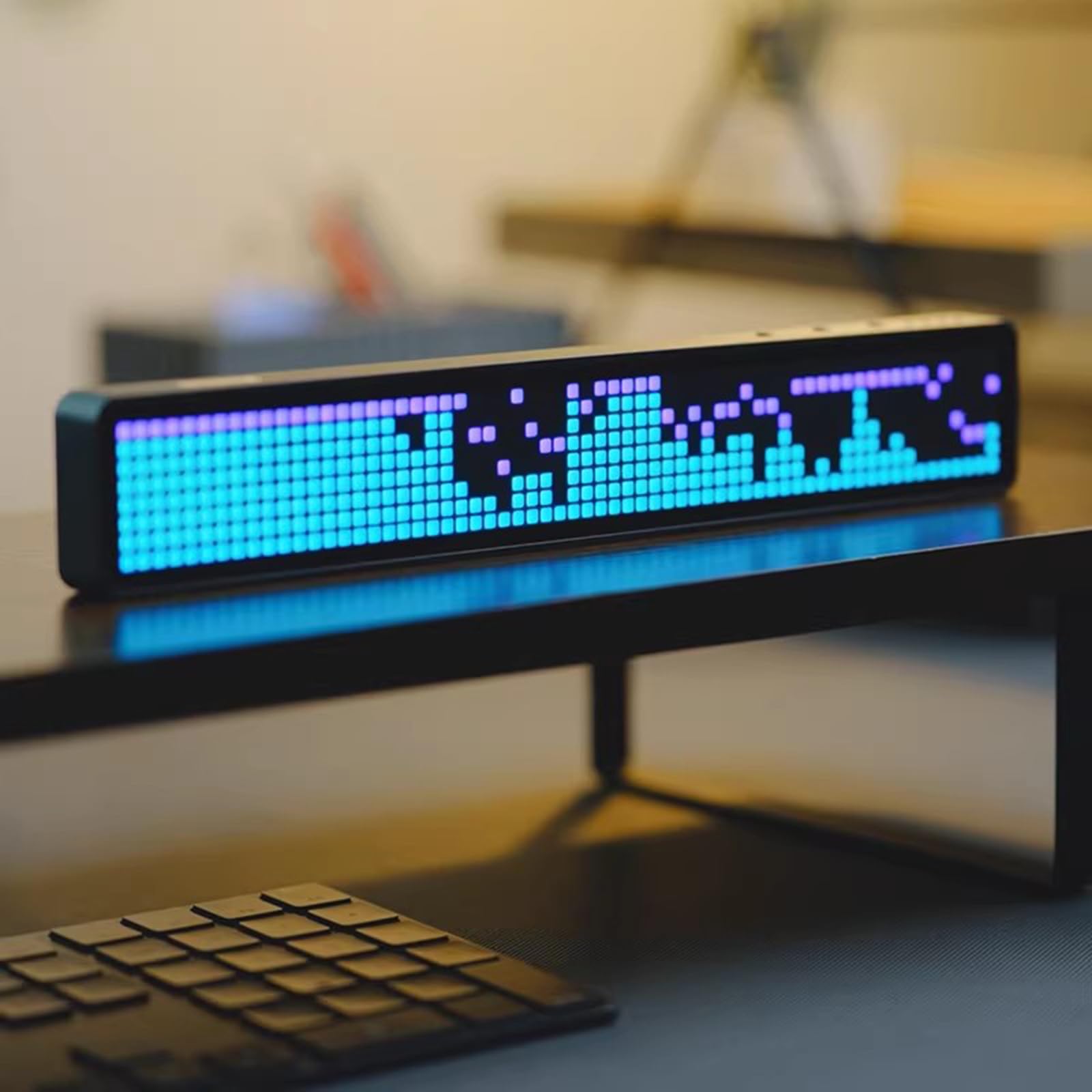 Zegar cyfrowy LED z lampą spektrum muzyki, wyświetlanie daty, timer, regulowane kolory, synchronizacja WiFi, idealny do salonów i pokoi gier