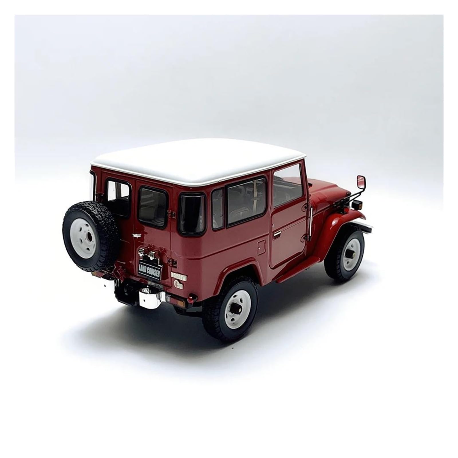 Modello Di Auto Statica In Lega Pressofusa Toyota Land Cruiser LC40 Van BJ42v In Scala 1:18 Per Natale