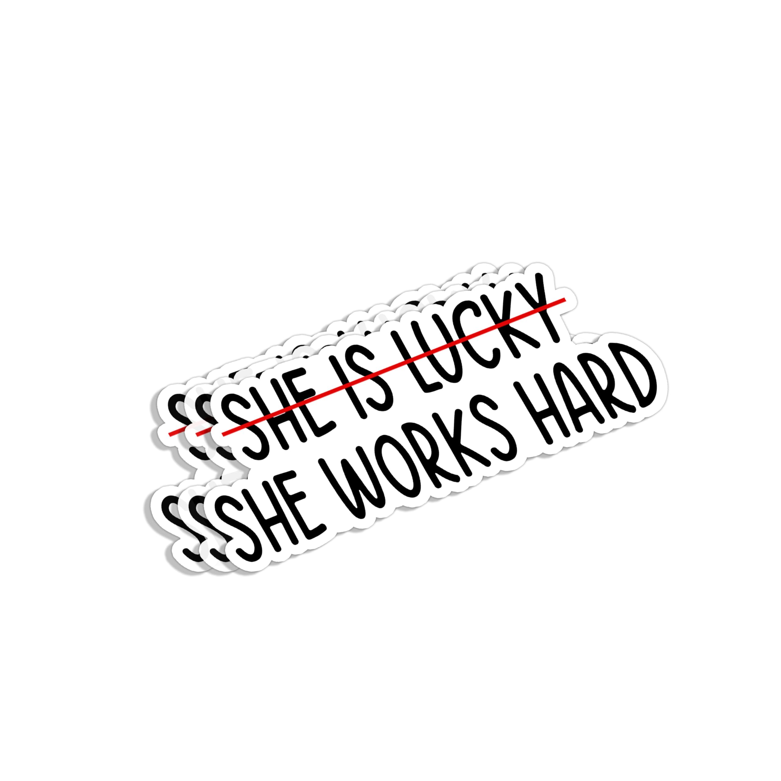 Pegatinas de vinilo Not She is Lucky She Works en pack de 3 unidades para decorar portátiles