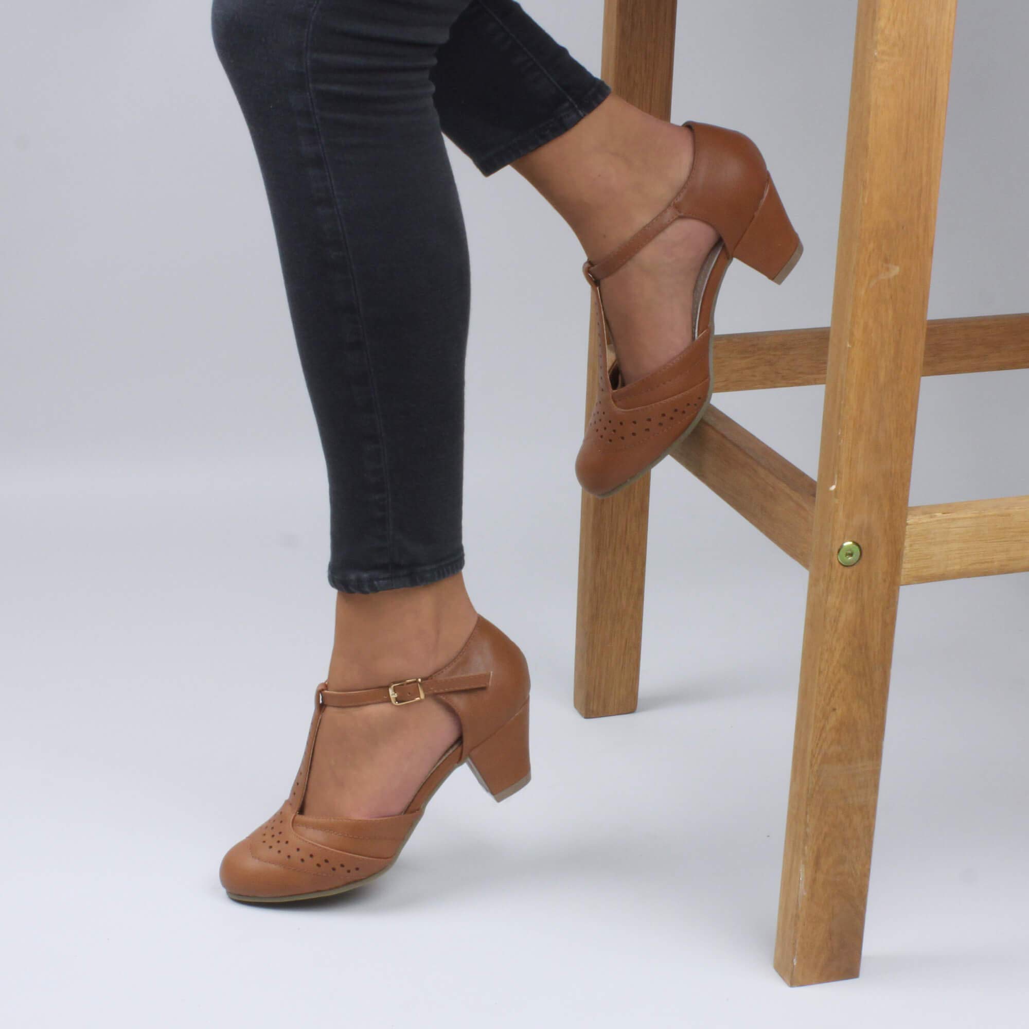 Femmes Talon Moyen salomé découper Chaussures Richelieu Escarpins Pointure