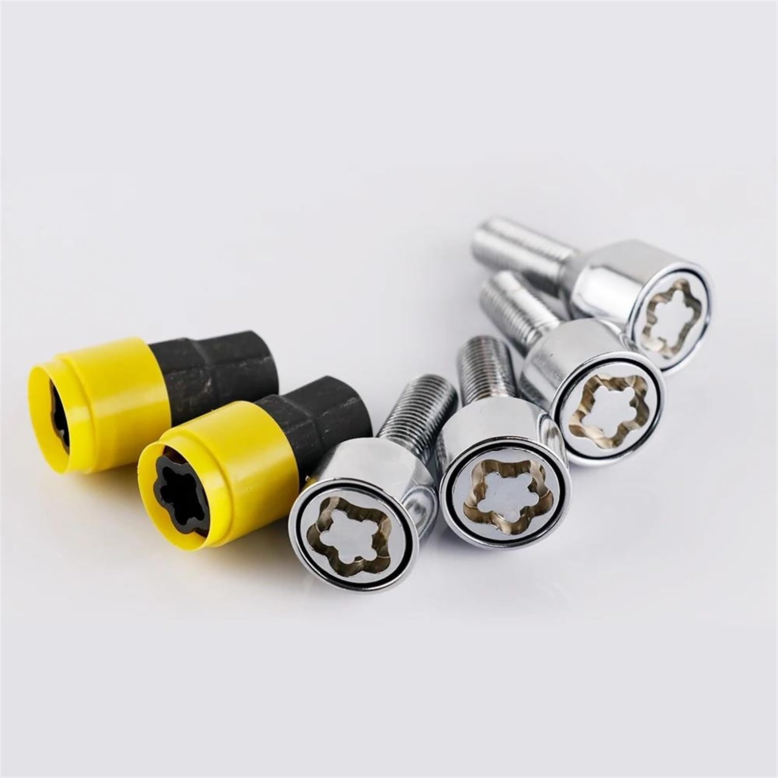 Radnabenschraube Kompatibel Mit Für 3er E21 E30 E46 E90 E91 E92 E93 1975–2013. M12 X 1,5 Radschrauben, Muttern 28 Mm, 4 Radschrauben, 2 Adapter