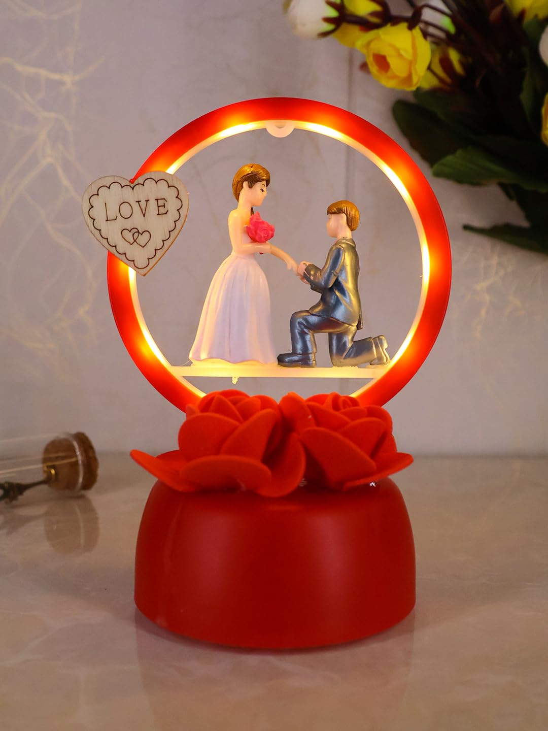 Unique Love Couple With Light,Creative Gift For Girlfriend,Engagement,Wedding,Anniversary,Birthday,Christmas,New Year And Valentine's Decorative Showpiece - (Red),Fantasy,6Cm)