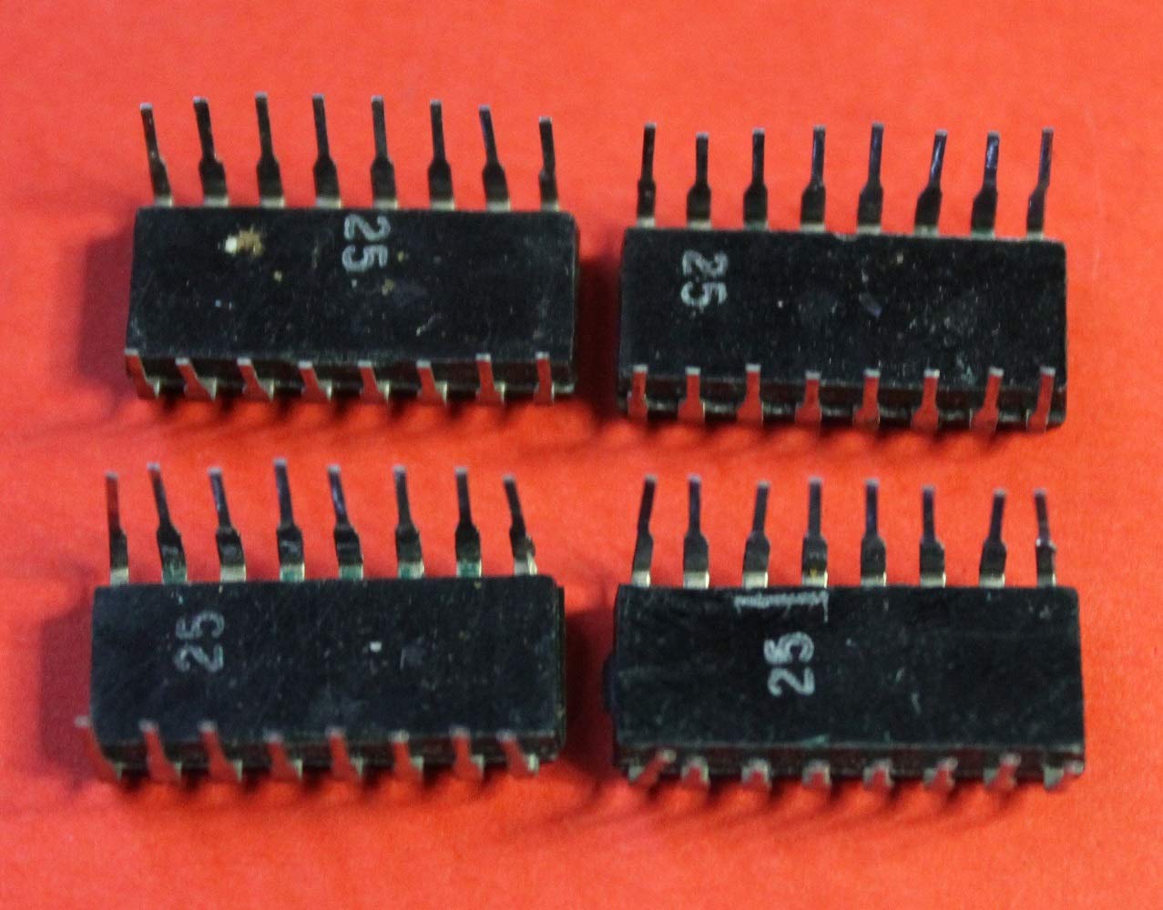 reeveselectro.co.uk ZO：(NOS 2N4061) Amazon.co.jp: K561RU2A analoge CD4061, CD4061A IC/Microchip USSR